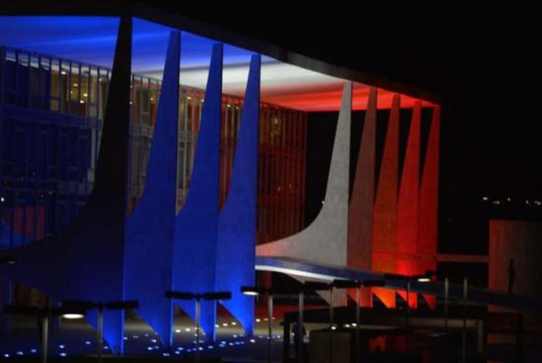 Arquitetura moderna de Brasília contribui para que a cidade receba visitantes do Brasil e do exterior