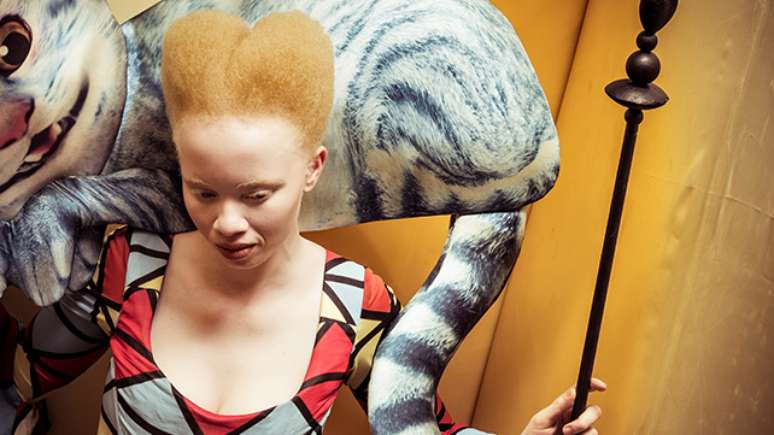 Thando Hopa no ensaio fotogr&aacute;fico para o calend&aacute;rio da Pirelli 2018