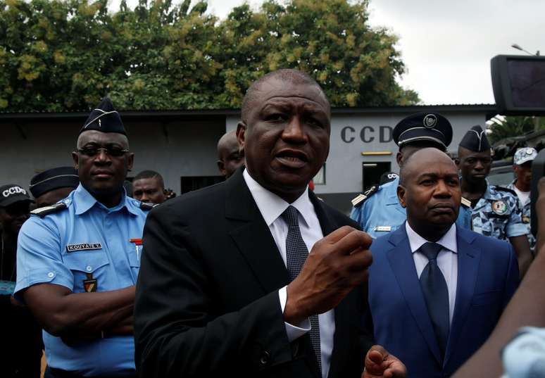 Ministro da Defesa da Costa do Marfim, Hamed Bakayoko, na Academia Nacional de Polícia em Abidjan 20/07/2017 REUTERS/Luc Gnago