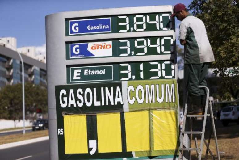  Postos de combustíveis ajustam os preços e repassam para o consumidor o aumento da alíquota do PIS e Cofins