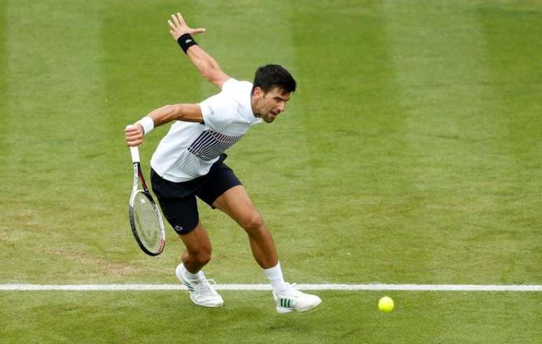 Tenista sérvio Novak Djokovic em Eastbourne