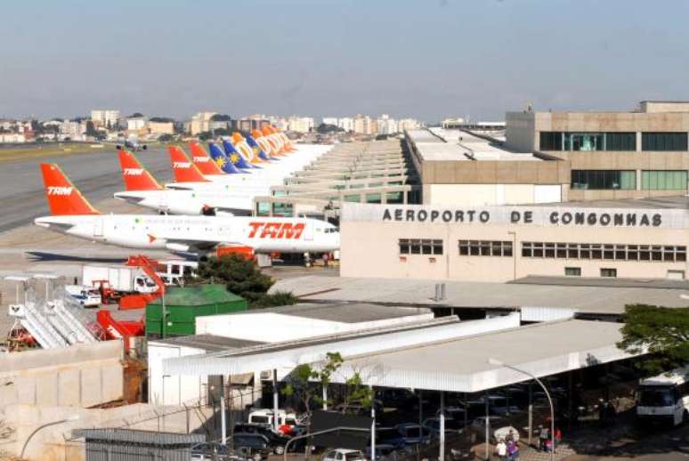 Procura por passagens aéreas domésticas aumentou 1,96%, mas oferta de voos recuou 0,68%