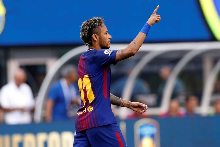 Hora do adeus? Neymar pode ser anunciado nesta terça-feira pelo PSG