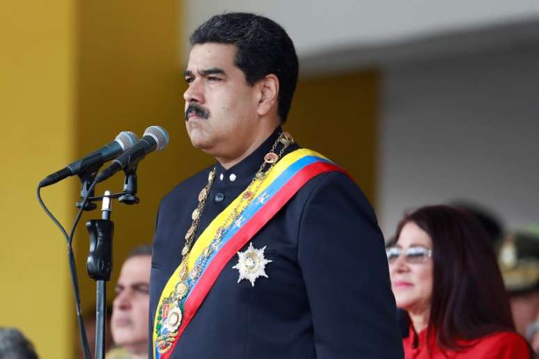 Presidente da Venezuela, Nicolás Maduro, durante parada militar em Caracas 05/07/2017 REUTERS/Marco Bello
