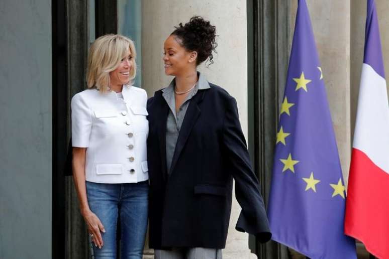 Cantora Rihanna com Brigitte Macron, mulher do presidente francês
26/07/2017
REUTERS/Benoit Tessier