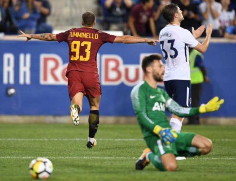 Roma venceu com gol de Tumminello, que saiu do banco de reservas (Foto: DON EMMERT / AFP)