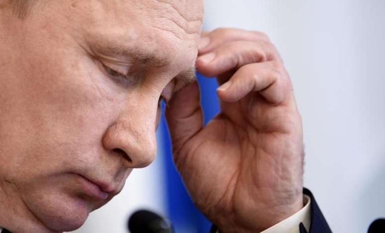 Putin reage durante entrevista em Savonlina, na Finlândia
 27/7/2017   Lehtikuva/Martti Kainulainen/via REUTERS  