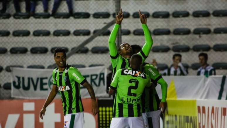 O América-MG venceu o Juventude por 1 a 0, na última rodada, e abriu vantagem na liderança da competição (Luiz Erbes/Agência Freelancer)