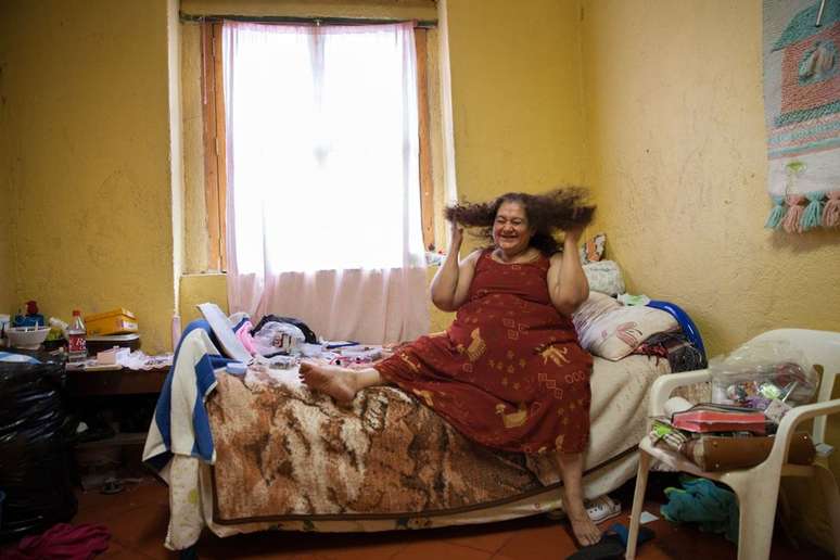 Mar&iacute;a Isabel em sua cama na Casa Xochiquetzal