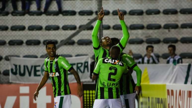 Campeão do primeiro turno, o América-MG segue em busca do acesso para a Série A (Luiz Erbes/Agência Freelancer)