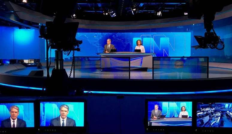 Quanto mais política, mais audiência: ‘Jornal Nacional’ dá prioridade máxima às notícias de Brasília