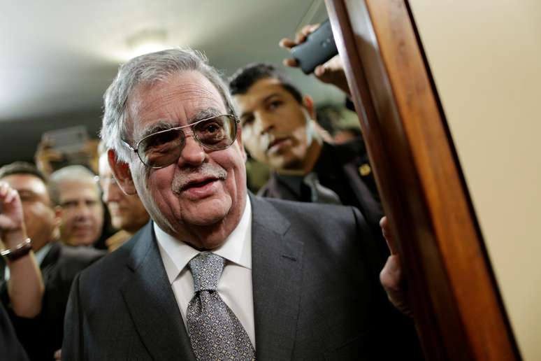 Advogado Antônio Cláudio Mariz de Oliveira chega à Comissão de Constituuição e Justiça da Câmara dos Deputados, em Brasília
05/07/2017 REUTERS/Ueslei Marcelino