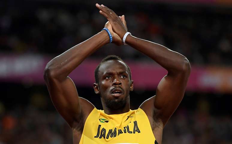 Bolt comemora avanço à semifinal em Londres
 4/8/2017    REUTERS/Toby Melville
