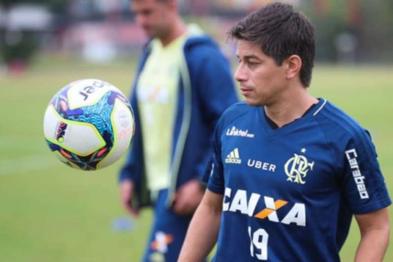 Clube soltou nota oficial sobre situação do meia argentino (Gilvan de Sousa/Flamengo)