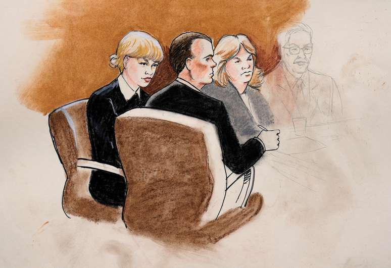 Desenho de Taylor Swift e seus advogados no tribunal federal de Denver, durante julgamento de agressão sexual