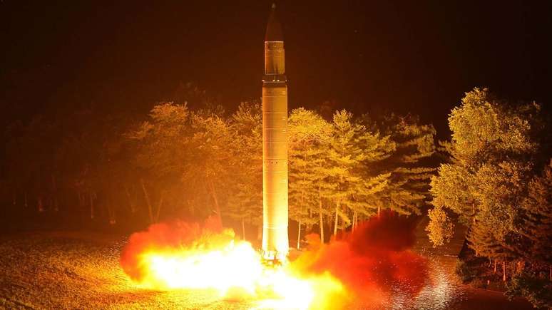 Lançamento de míssil norte-coreano 