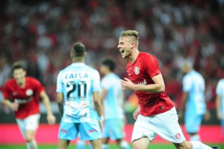 Colorado venceu o Londrina através da bola parada (Foto: Ricardo Duarte/Internacional)