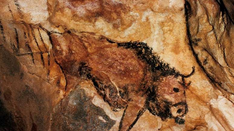 Pintura de caverna pr&eacute;-hist&oacute;rica encontrada no Pa&iacute;s Basco