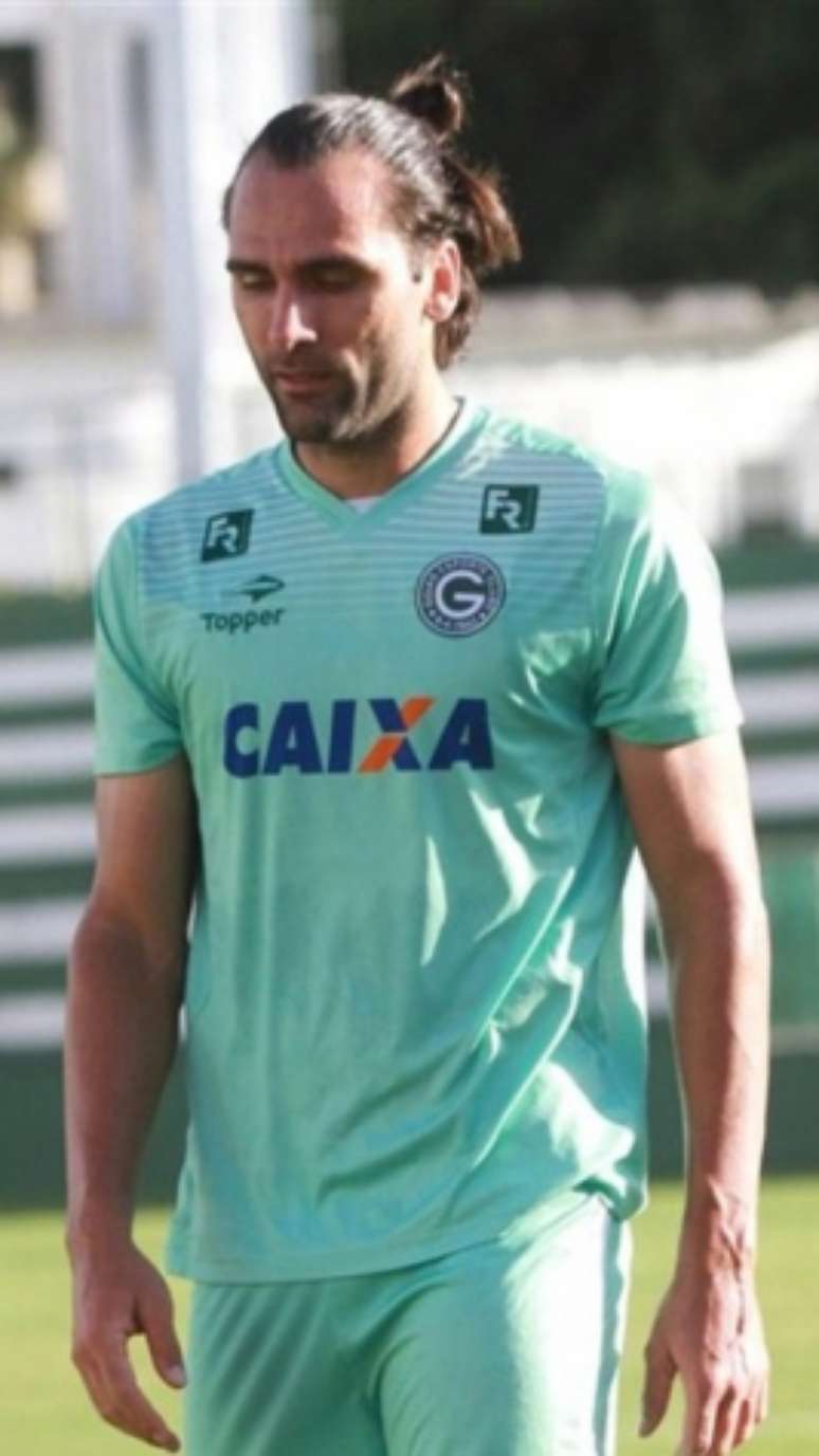 Léo Gamalho deve chegar na Ponte para formar ataque com Lucca e Sheik - Rosiron Rodrigues / Goiás E.C.