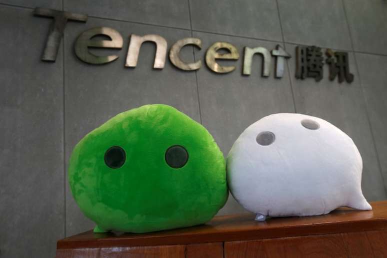 Mascots da WeChat s&atilde;o vistos dentro de escrit&oacute;rio da Tencent em Guangzhou, China
9/5/2017 REUTERS/Bobby Yip