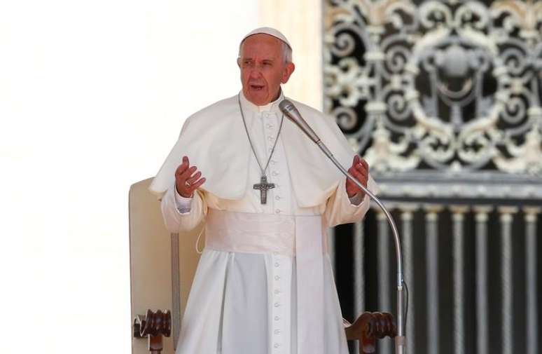 Papa Francisco na Praça de São Pedro no Vaticano
