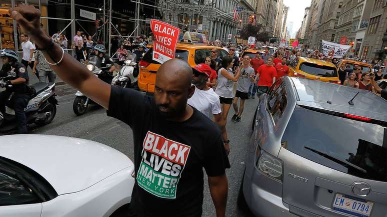 Manifestante do movimento Black Lives Matter
