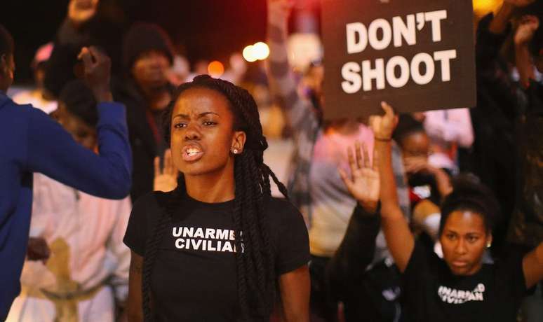 Movimento ativista 'Black Lives Matter' afirma que negros são vítimas de crimes de ódio 'regularmente, diariamente' 