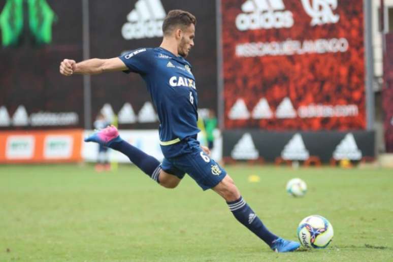 Lateral deve desfalcar o Flamengo contra o Botafogo (Gilvan de Souza / Flamengo)