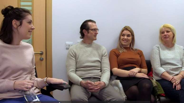 A fam&iacute;lia de Lucy Lintott