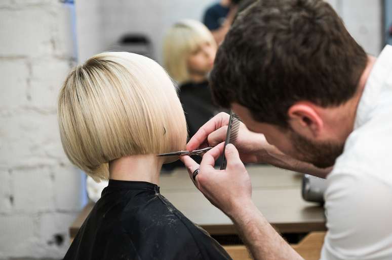 Entender o seu cabelo é o primeiro passo para descobrir a frequência ideal das idas ao salão 