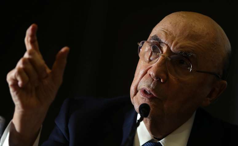 Ministro da Fazenda, Henrique Meirelles, durante coletiva de imprensa em Brasília 15/08/2017 REUTERS/Adriano Machado