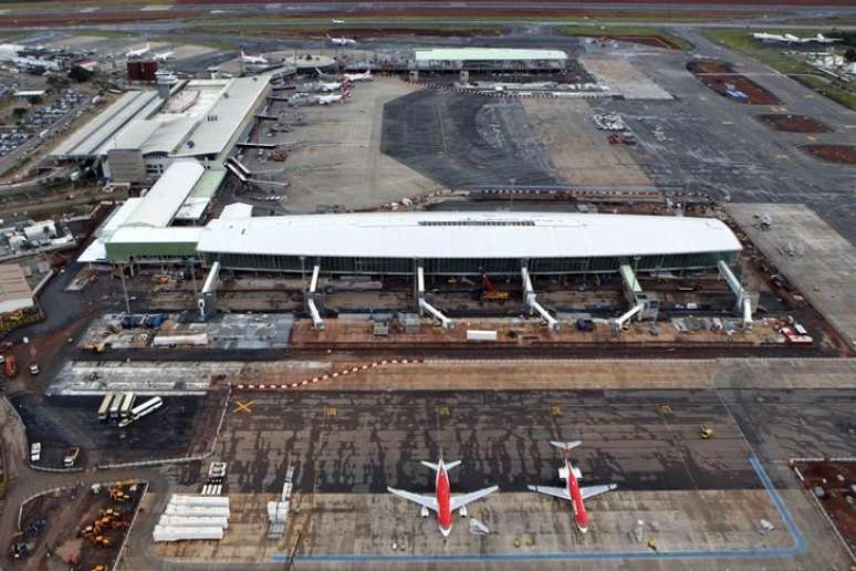 Visão aérea do aeroporto internacional Juscelino Kubitschek em Brasília, no Brasil, durante obras antes da Copa do Mundo de 2014
20/01/2014
REUTERS/Ueslei Marcelino