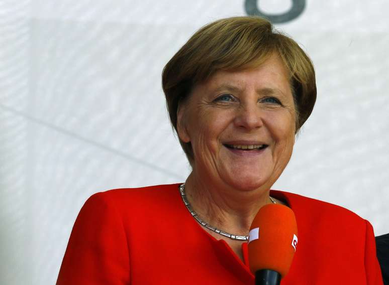 Chanceler Alemã Angela Merkel participa de evento de campanha antes de eleição federal em Sankt Peter-Ording, Alemanha 
21/8/2017 REUTERS/Morris Mac Matzen
