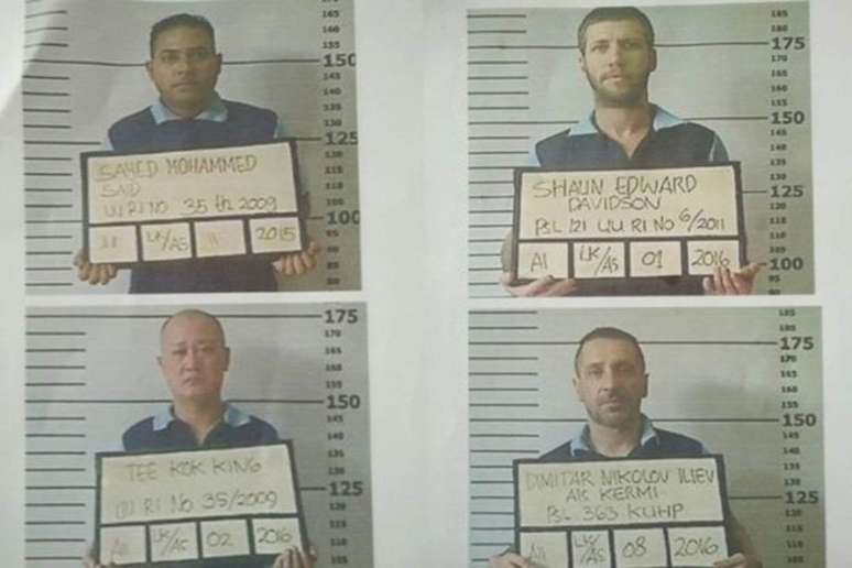 A polícia distribuiu fotos dos prisioneiros na ilha de Bali 