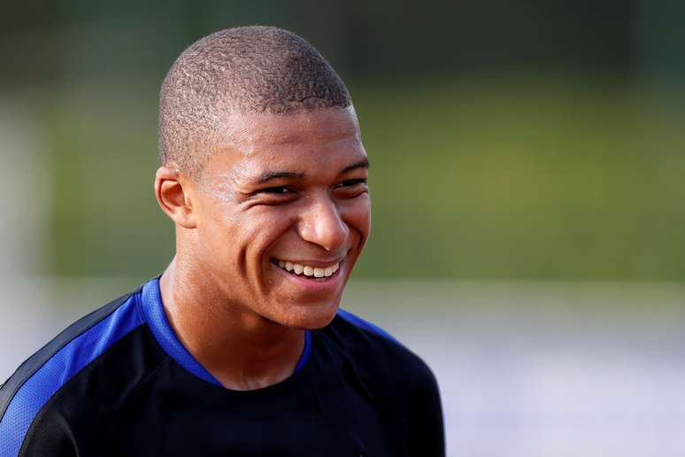 Atacante franc&ecirc;s Kylian Mbapp&eacute; 28/08/2017 REUTERS/Gonzalo Fuentes