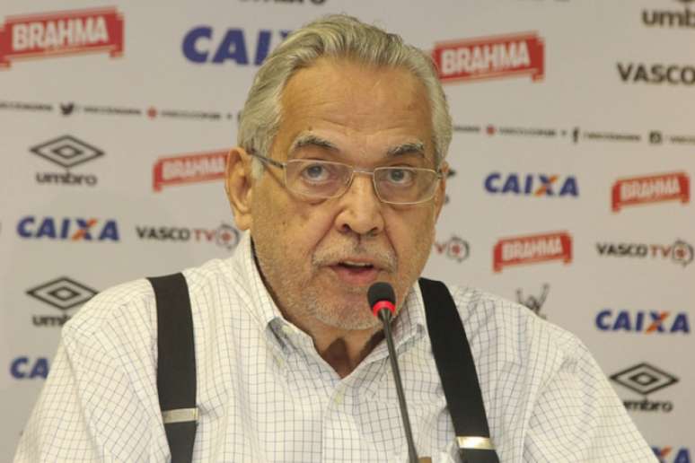 Eurico Miranda emitiu ofícios para a CBF e Ferj por conta da alteração no jogo (Foto: Paulo Fernandes/Vasco.com.br)