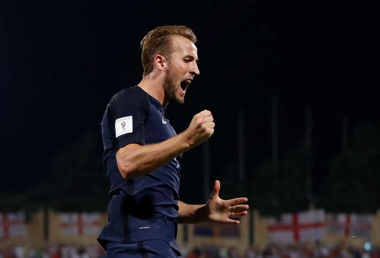 Harry Kane comemora gol marcado pela Inglaterra contra a seleção de Malta pelas eliminatórias da Copa do Mundo
01/09/2017 Action Images via Reuters/Carl Recine