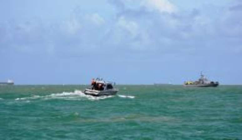Naufrágio do barco Cavalo Marinho 1 mobilizou diversas  equipes  de  busca.  Dezenove  pessoas morreram  