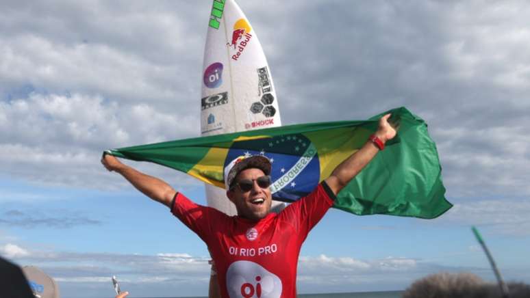 Adriano de Souza conquistou o bicampeonato do Rio Pro WSL / Daniel Smorigo