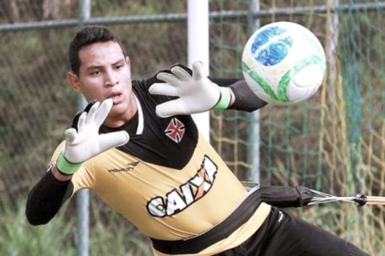 Gabriel Félix é goleiro reserva do Vasco