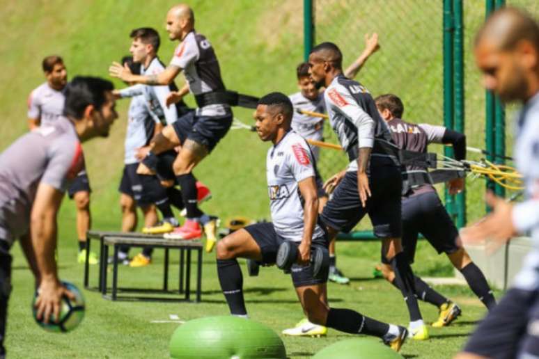 Micale começa a esboçar time que enfrenta o Palmeiras no sábado (Foto: Bruno Cantini / Clube Atlético Mineiro)