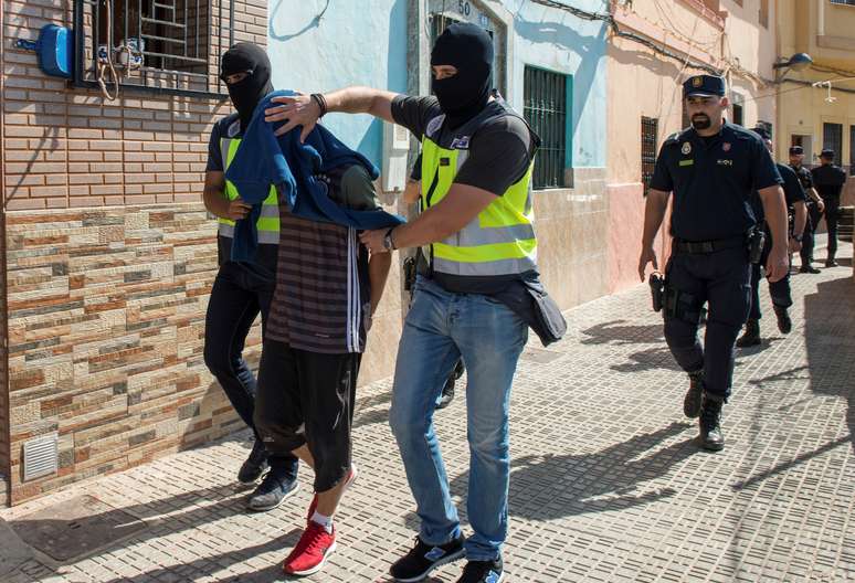 Policia da Espanha prende homem suspeito de participar de c&eacute;lula militante isl&acirc;mica, no enclave norte-africano espanhol de Melilla 06/09/2017 REUTERS/Jesus Blasco de Avellaneda