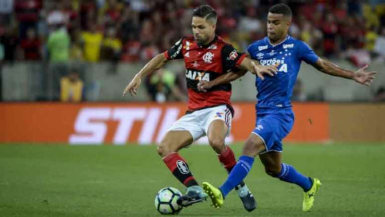 Flamengo e Cruzeiro batalharam e empataram por 1 a 1 no primeiro jogo da final da Copa do Brasil, no Maracanã - Fernando Soutello/AGIF