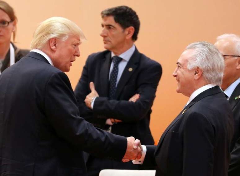 Temer e Trump se cumprimentam na cúpula do G20 em Hamburgo
 8/7/2017    REUTERS/Ludovic Marin/Divulgação