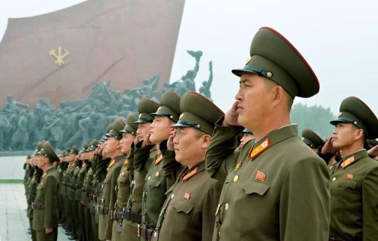 Soldados norte-coreanos, em Pyongyang 09/09/2017 Kyodo/via REUTERS 