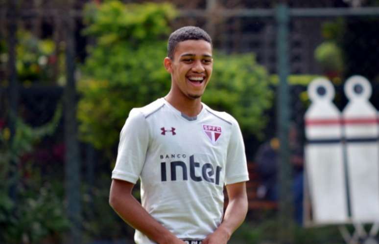 Atacante Brenner, em treino no CT da Barra Funda (Foto: Érico Leonan / saopaulofc.net)