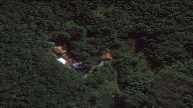 Visão de satélite do Google Earth do sítio de Atibaia atribuído à Lula pelo MPF | Foto: Reprodução/Google Earth 