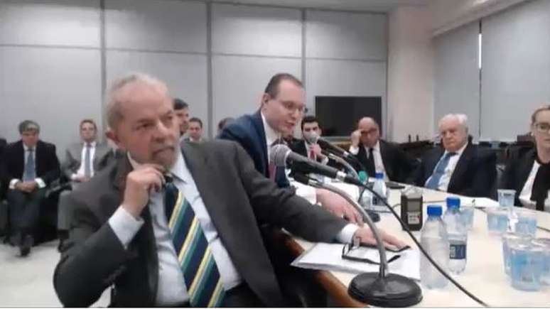 Ex-presidente Lula durante primeiro depoimento ao juiz Sérgio Moro em maio de 2017 | Foto: Reprodução/Justiça Federal do Paraná 