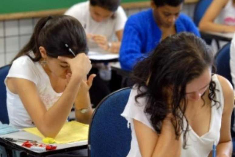 Mulheres que pretendem participar do Enem podem contar com o projeto Mães do Enem