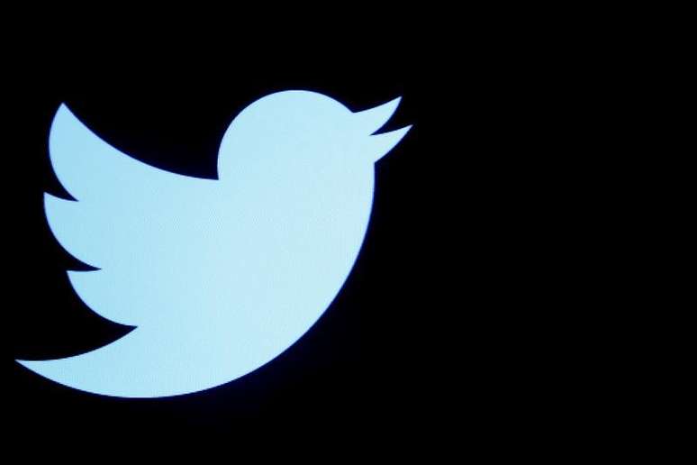 Logo do Twitter em tela da Bolsa de Nova York, Estados Unidos
28/09/2016 REUTERS/Brendan McDermid/File Photo